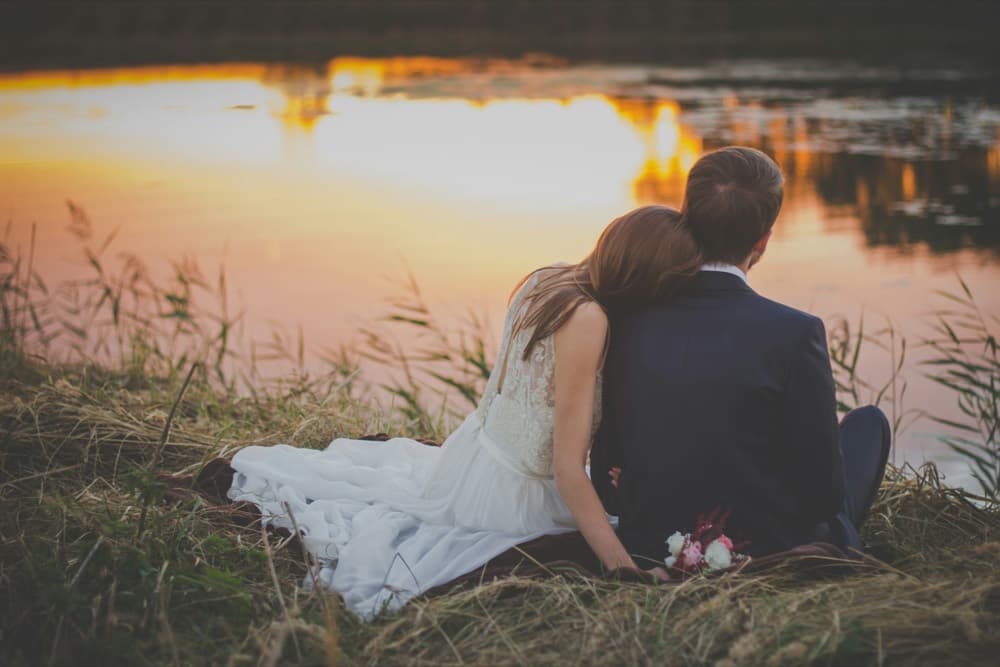 Pareja al atardecer